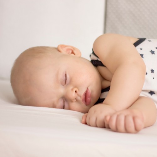 Favorece el descanso de tu bebé para disfrutar del verano
