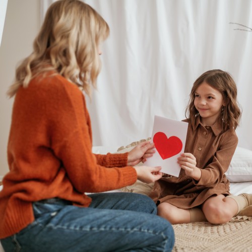 Fortalece el vínculo con tus hijos: seis consejos para celebrar el Día Mundial del Amor