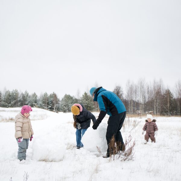 7 consejos para disfrutar de un viaje a la nieve en familia