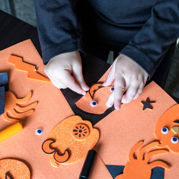 Manualidades de Halloween para niños: calabazas, monstruos y máscaras terroríficas divertidas